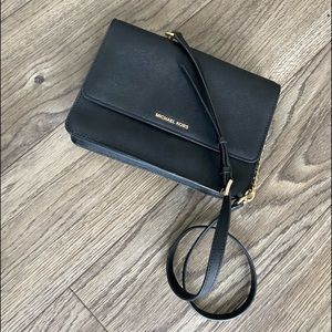 Michael kors purse Daniela